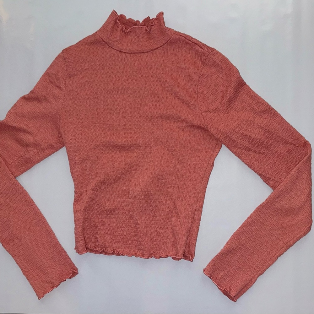 Altar'd State XS Cropped Long-Sleeve Turtle Neck Top